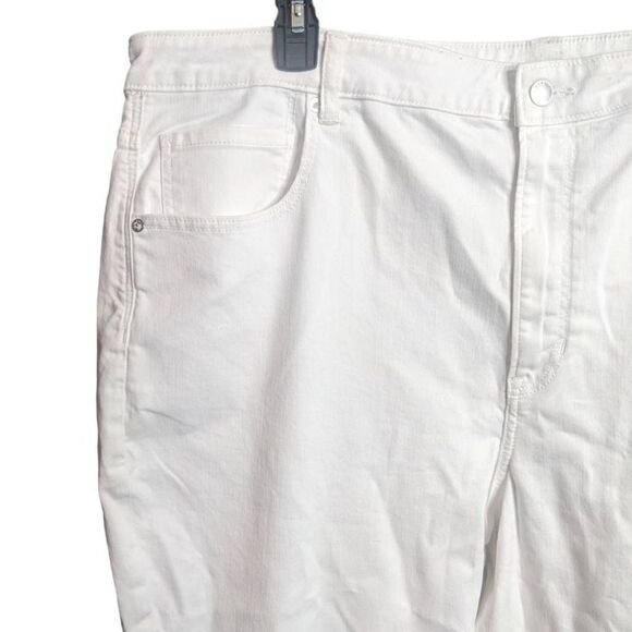 American Eagle Mom Jeans White Plus Size Straight Leg 24 - Picture 3 of 10